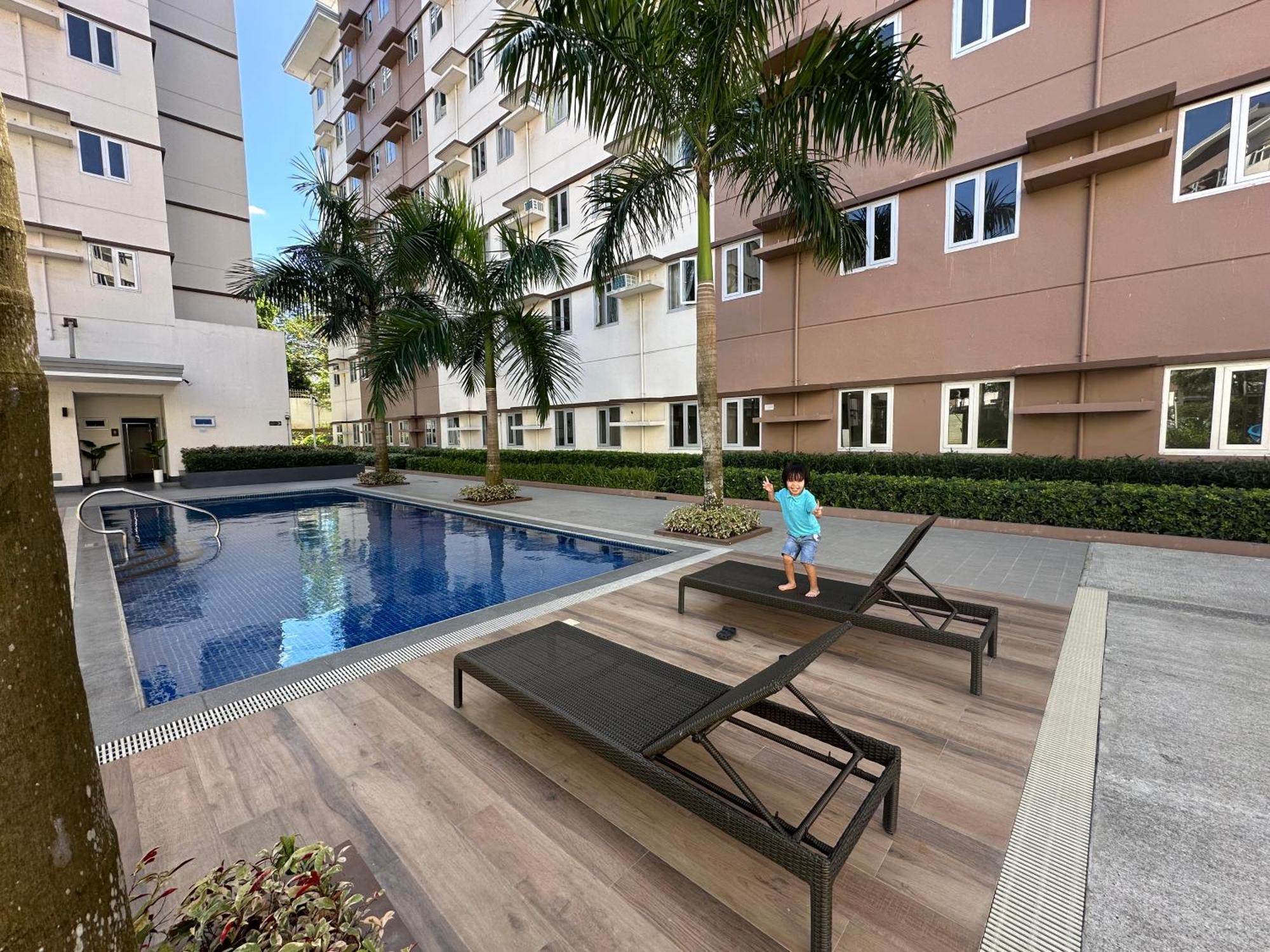 Starlight Suites Trece Martires Exteriér fotografie