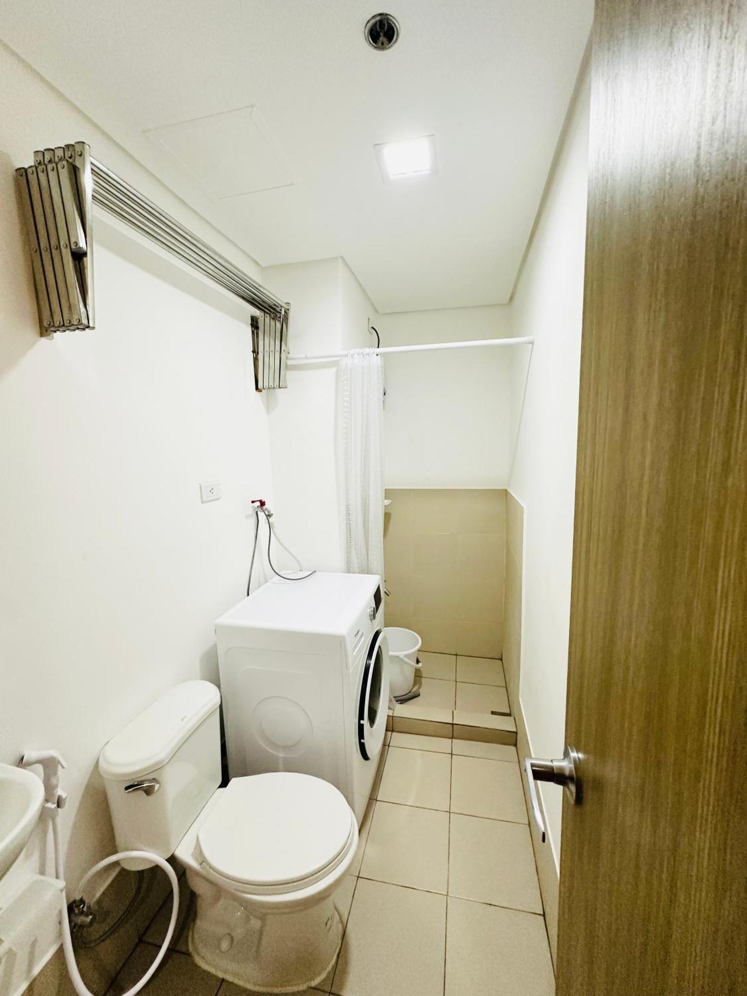 Starlight Suites Trece Martires Exteriér fotografie