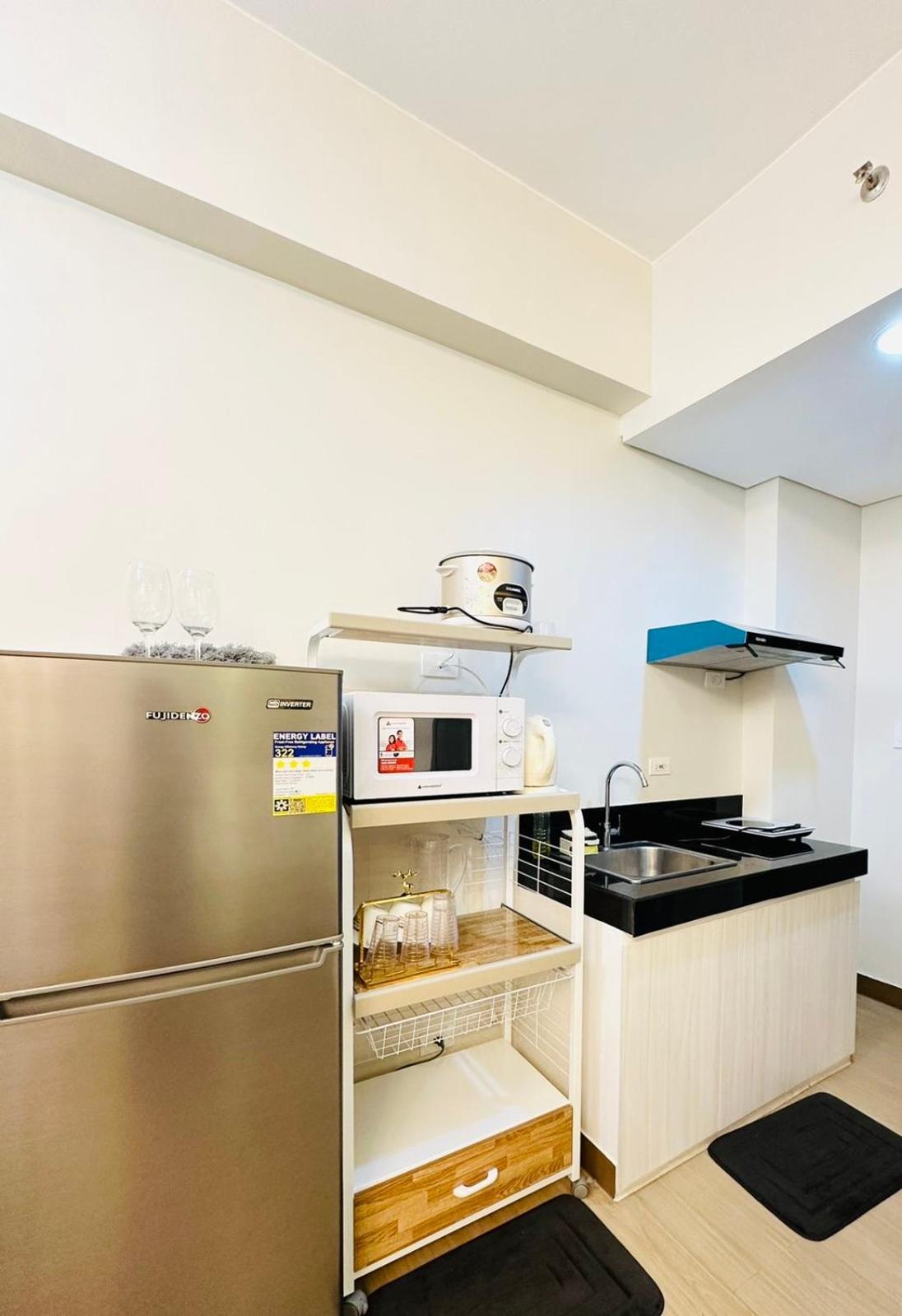 Starlight Suites Trece Martires Exteriér fotografie