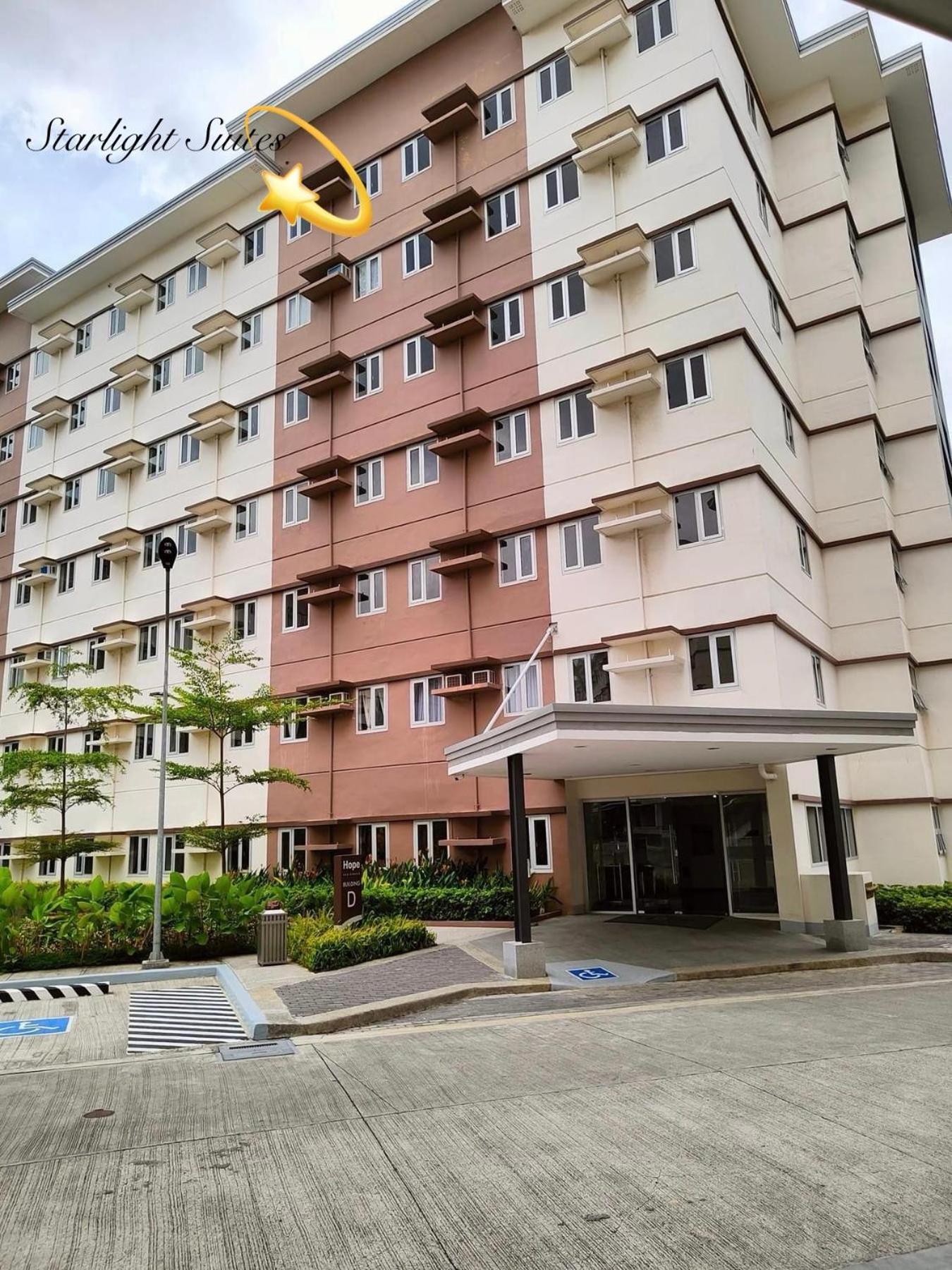 Starlight Suites Trece Martires Exteriér fotografie