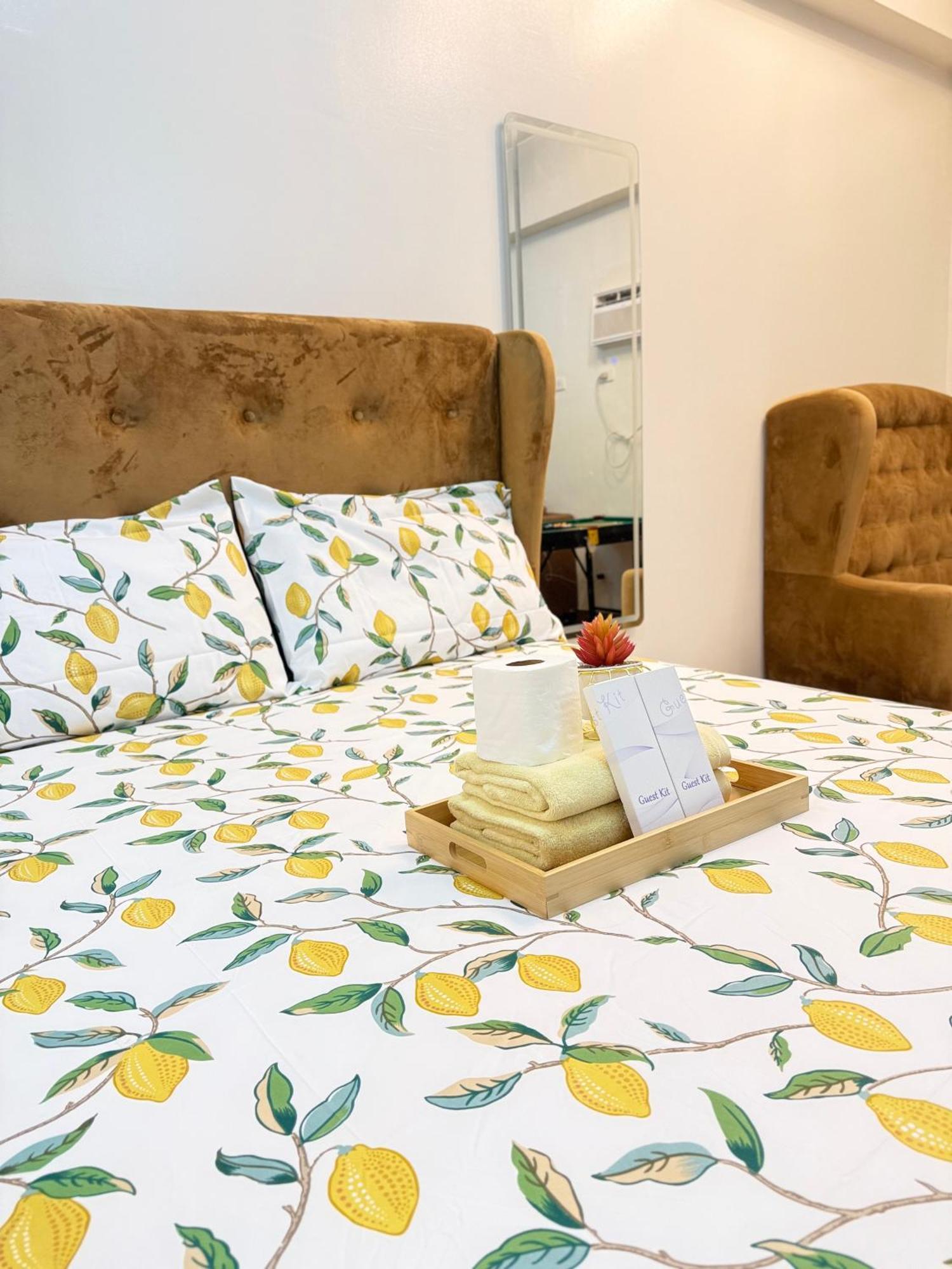 Starlight Suites Trece Martires Exteriér fotografie